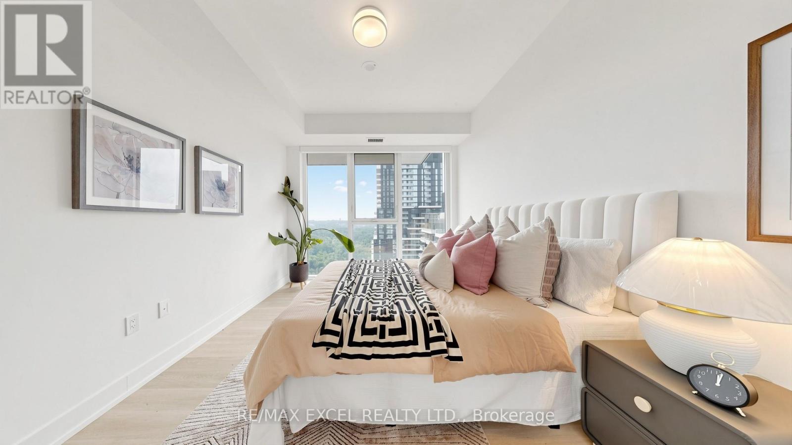 #3010 30 INN ON THE PARK DRIVE - Image 19