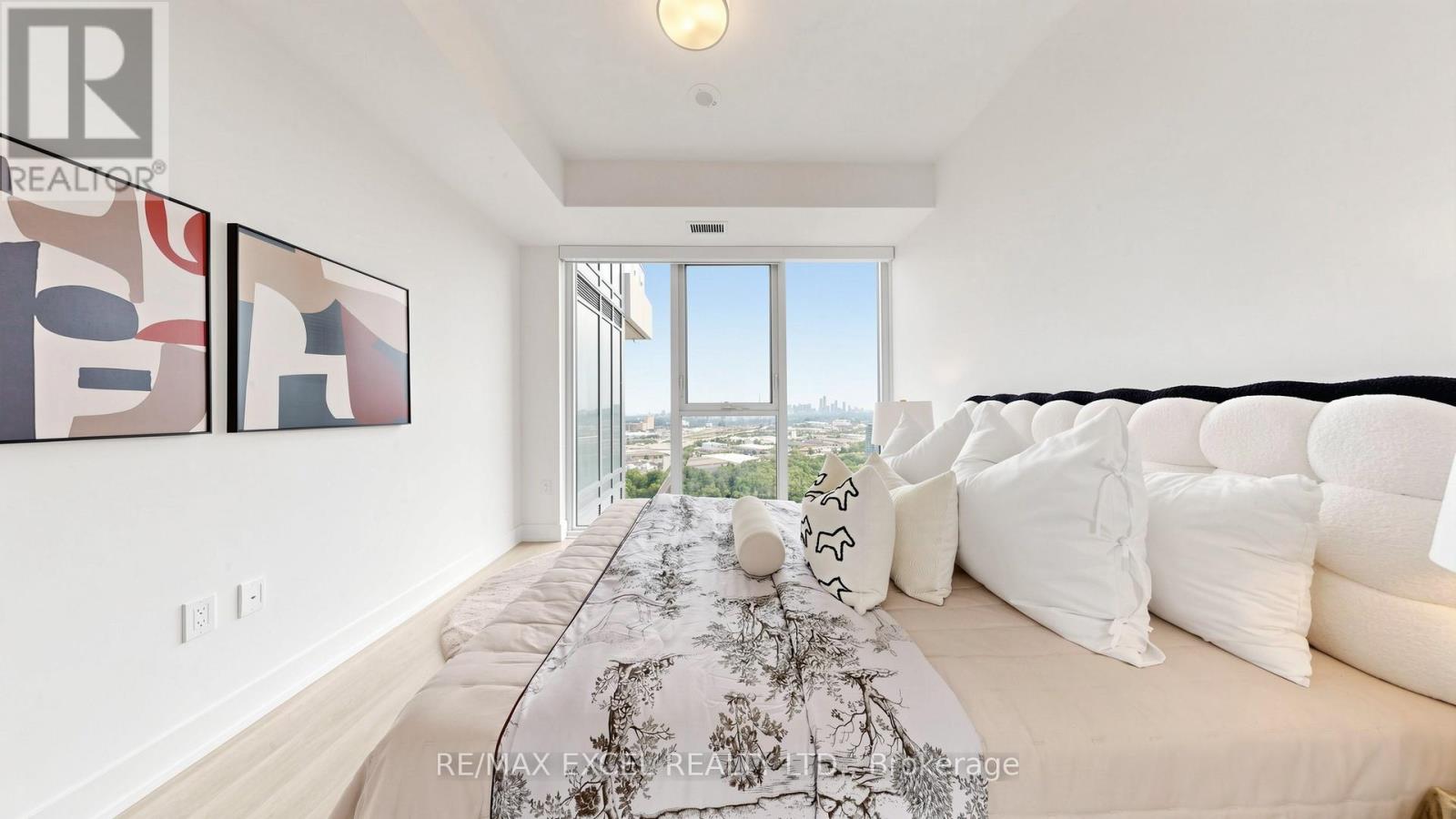 #3010 30 INN ON THE PARK DRIVE - Image 25