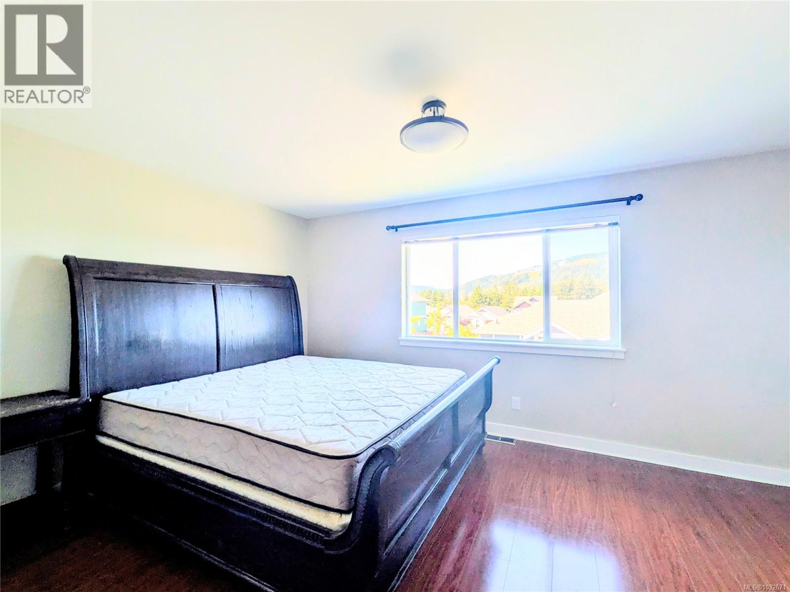 1227 Freshwater Cres, Langford