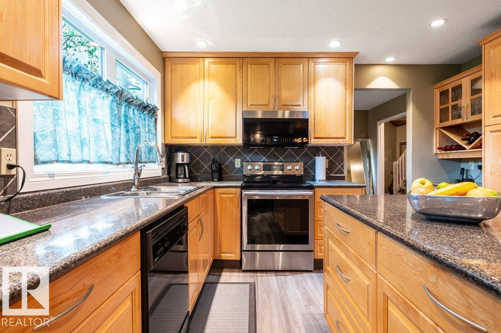 14514 101 AV NW - 10