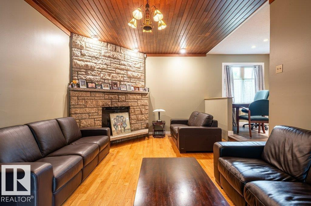 14514 101 AV NW - 17