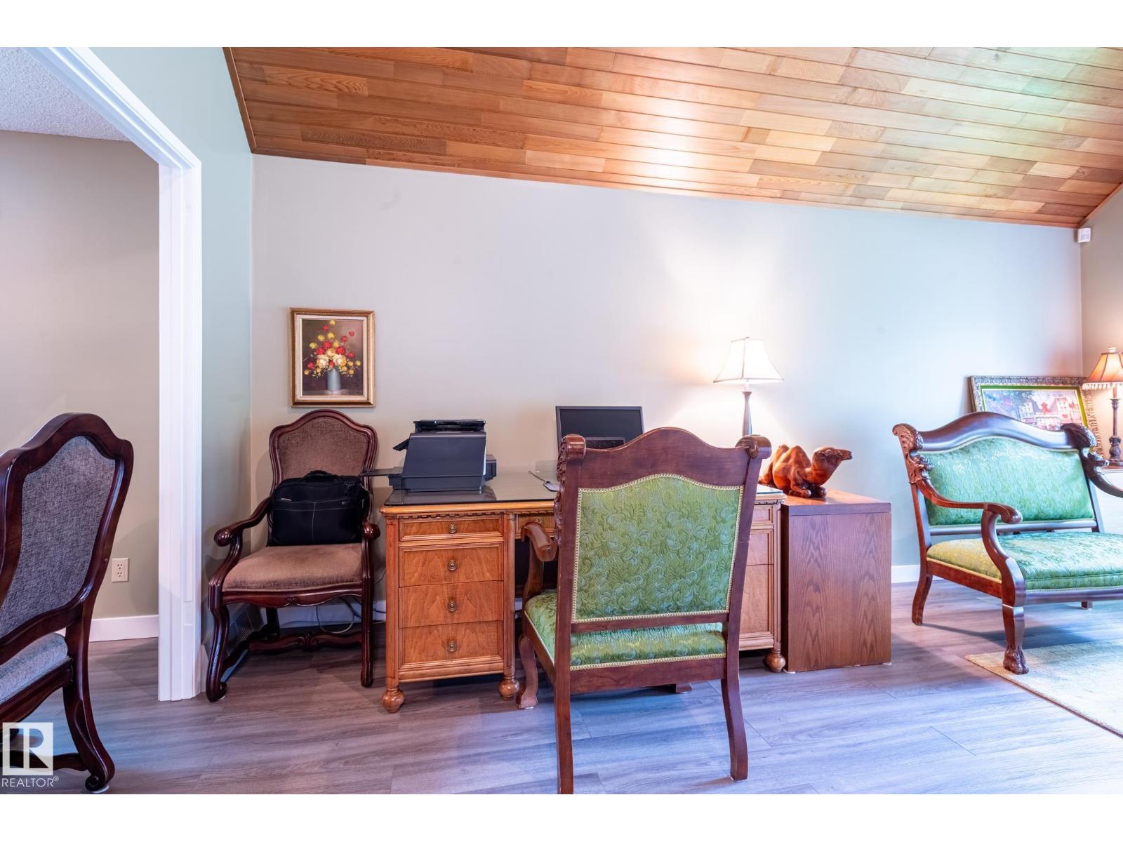14514 101 AV NW - 3