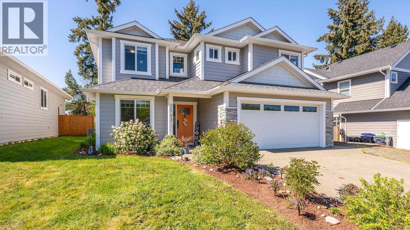 2563 Brookfield Dr - 2