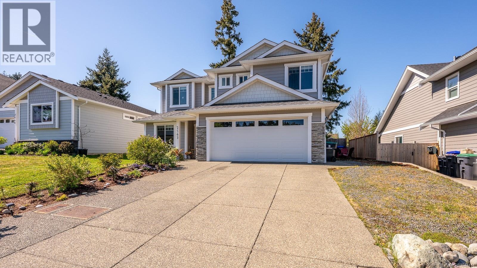 2563 Brookfield Dr - 3