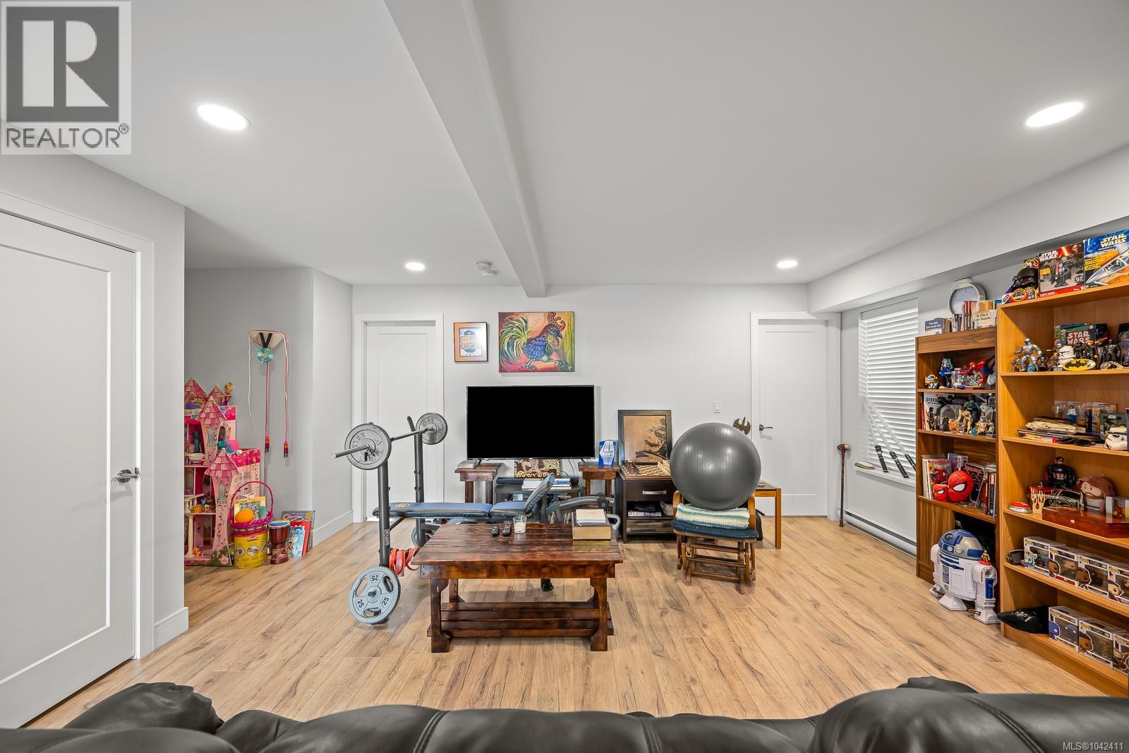 2563 Brookfield Dr - 41