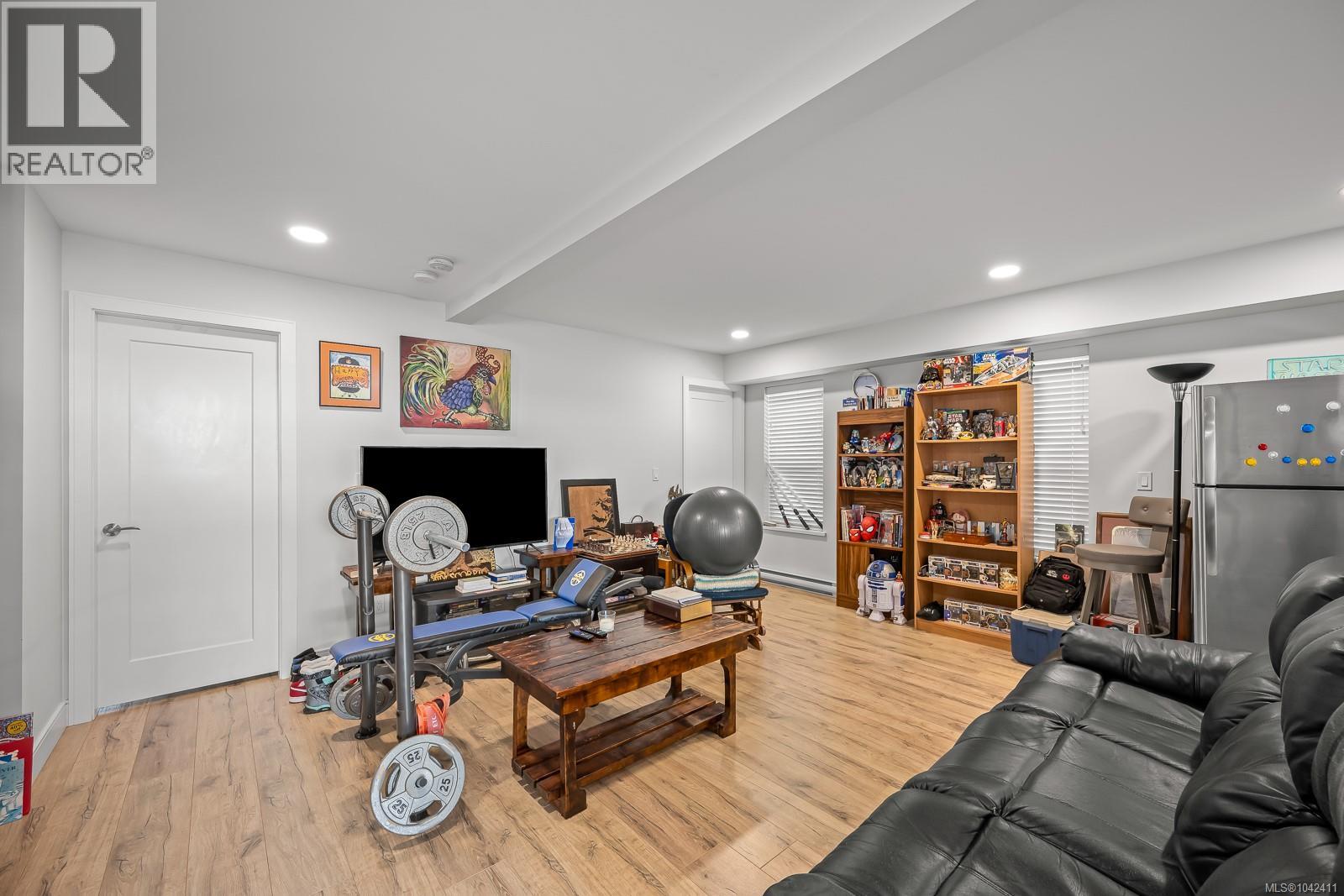 2563 Brookfield Dr - 42