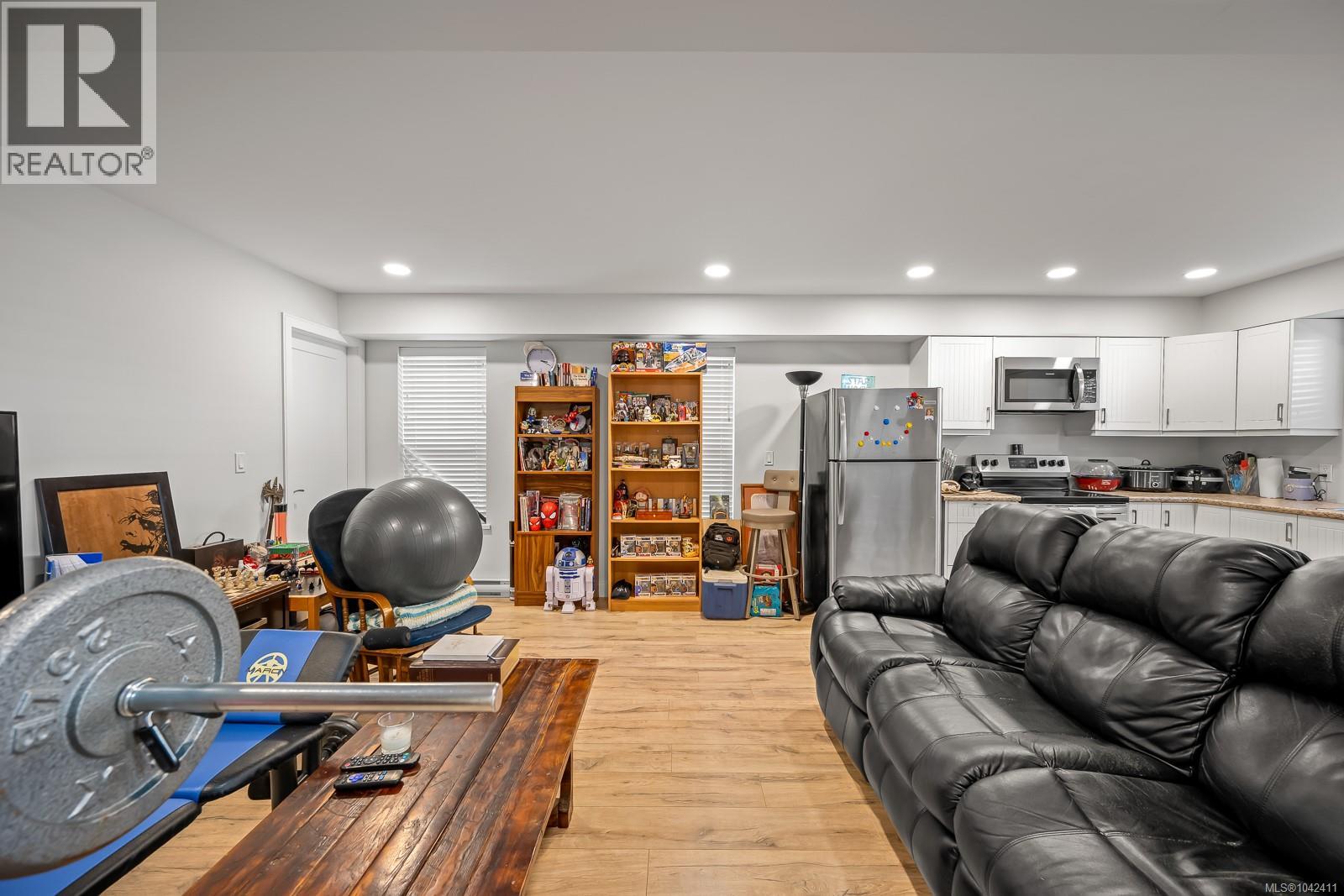 2563 Brookfield Dr - 43