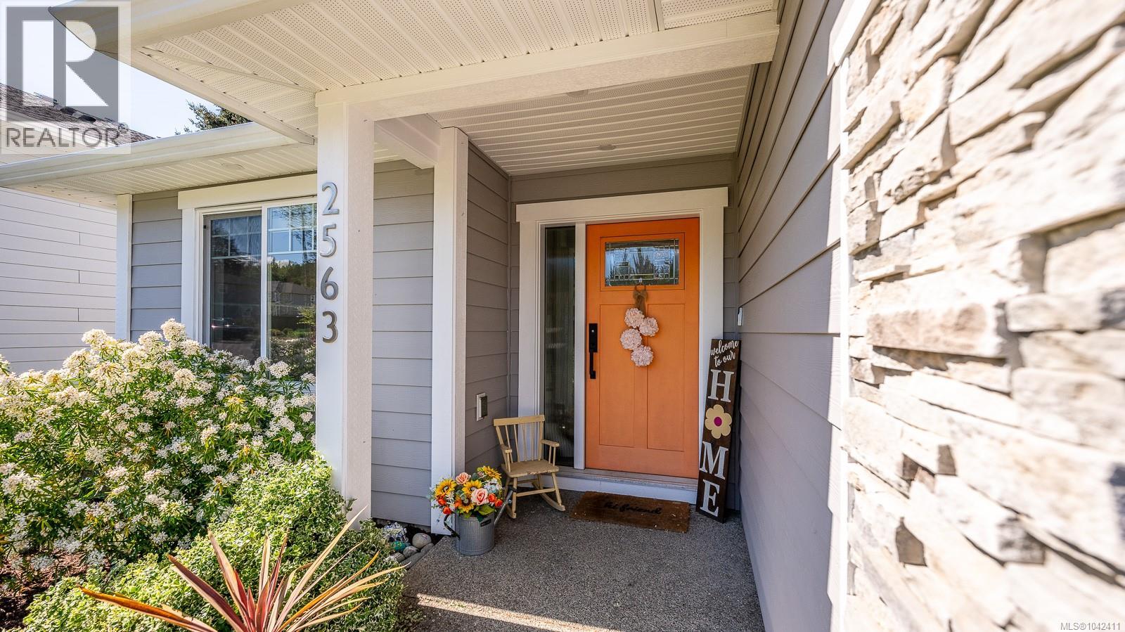 2563 Brookfield Dr - 5
