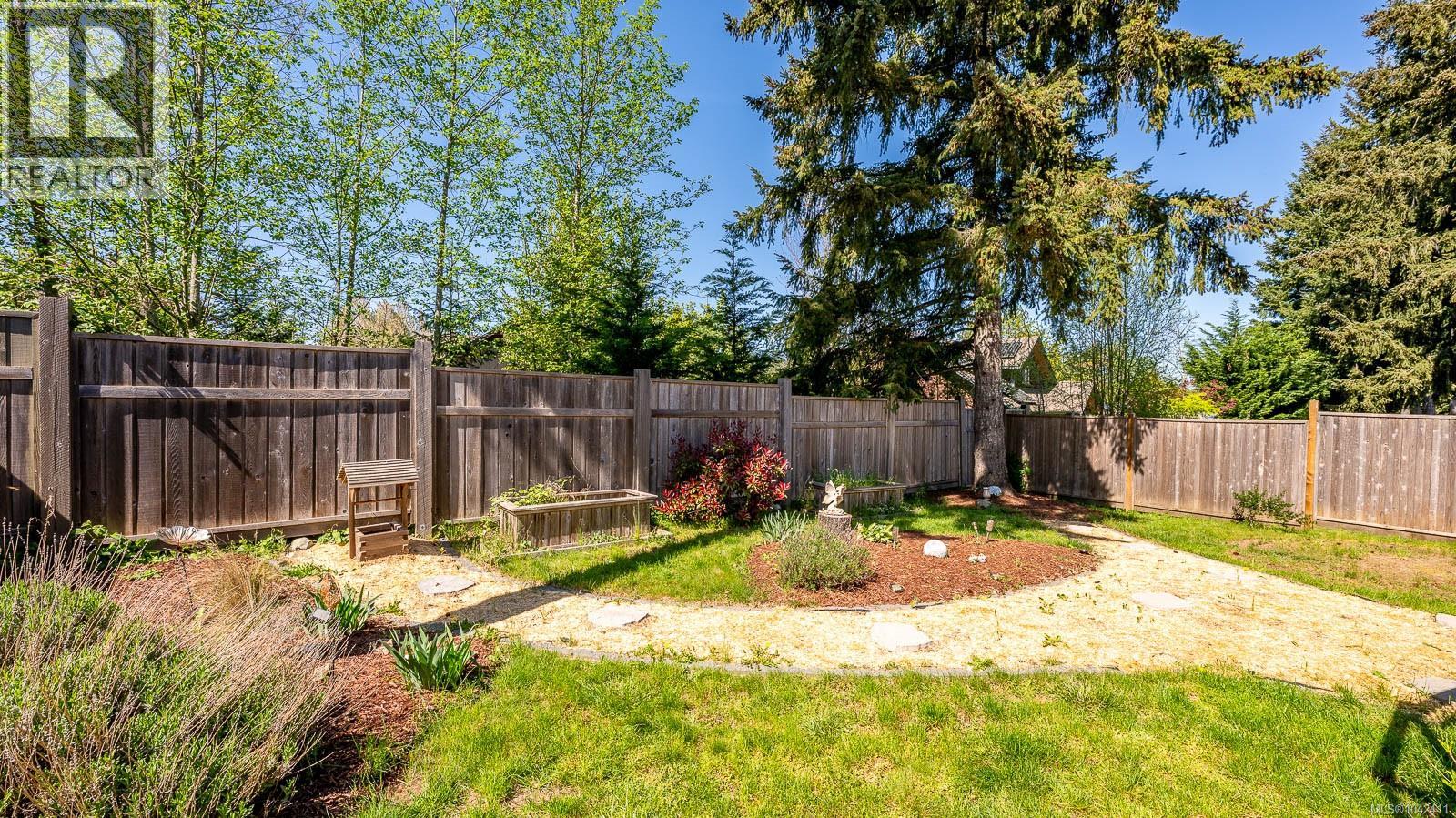 2563 Brookfield Dr - 57