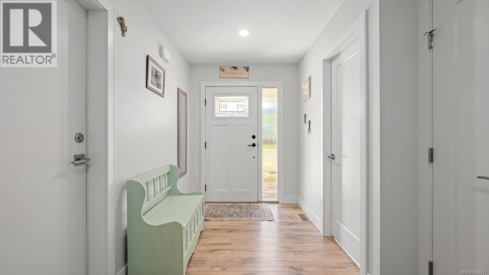 2563 Brookfield Dr - 7