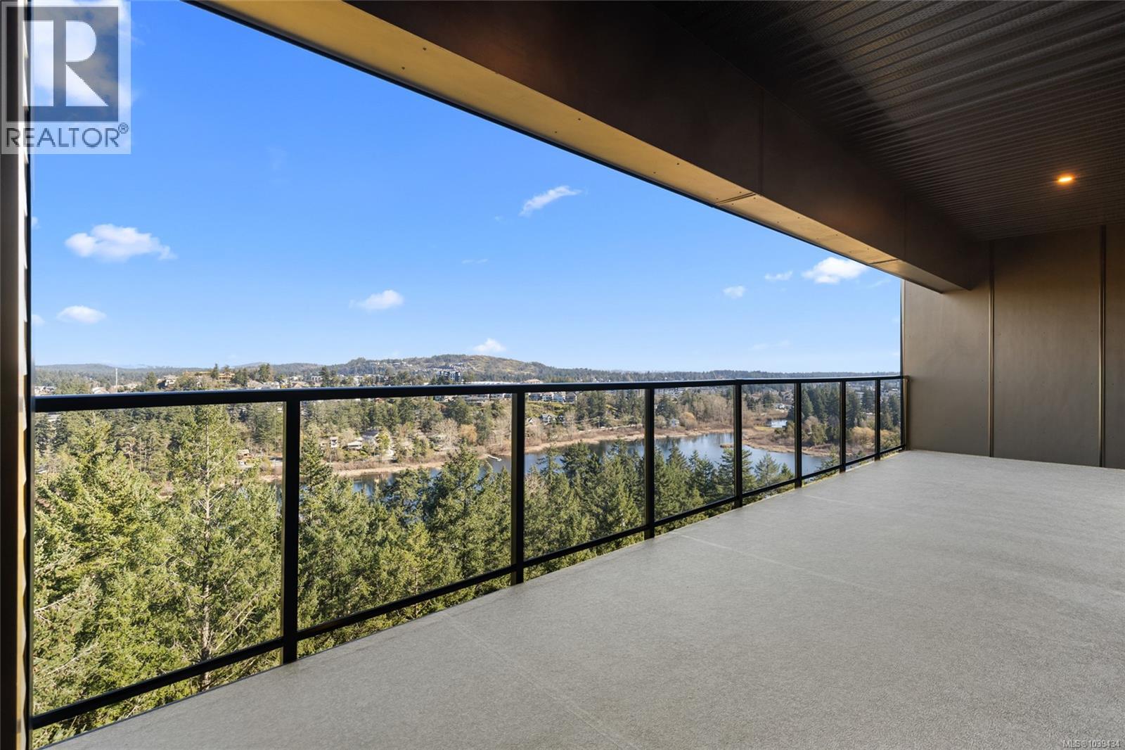#304 2341 Bear Mountain Pkwy - 24
