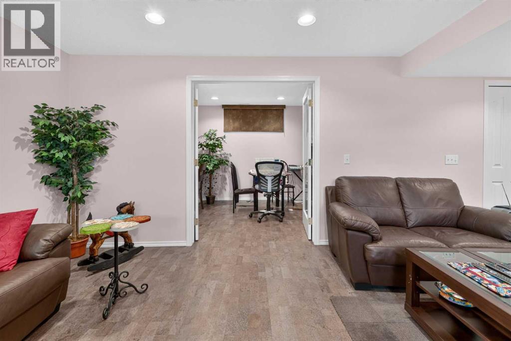 501 Coral Keys Villas NE - 29