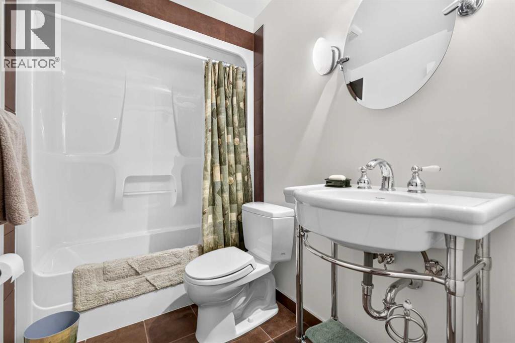 501 Coral Keys Villas NE - 32