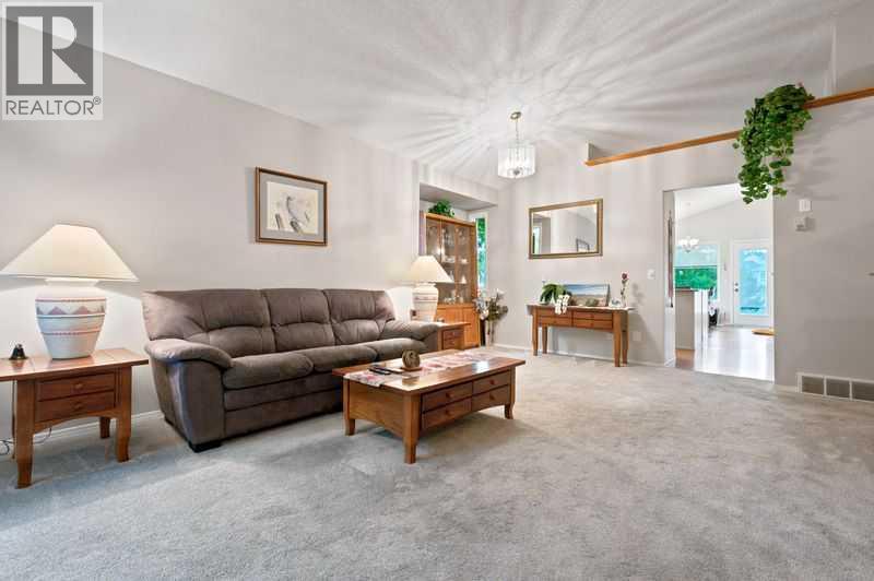501 Coral Keys Villas NE - 11