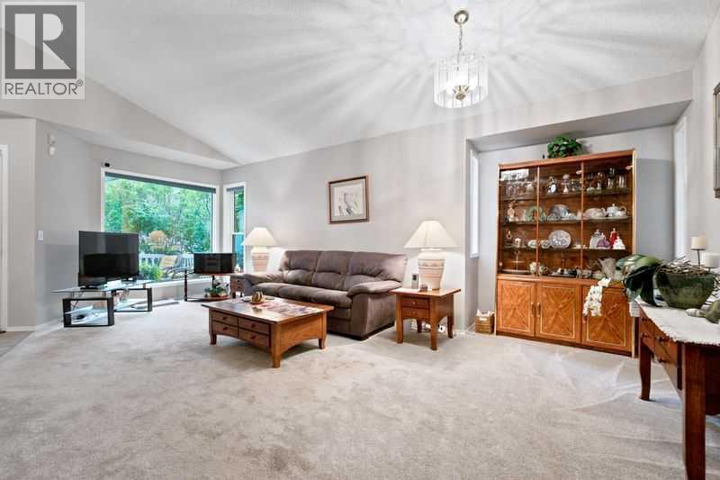 501 Coral Keys Villas NE - 13
