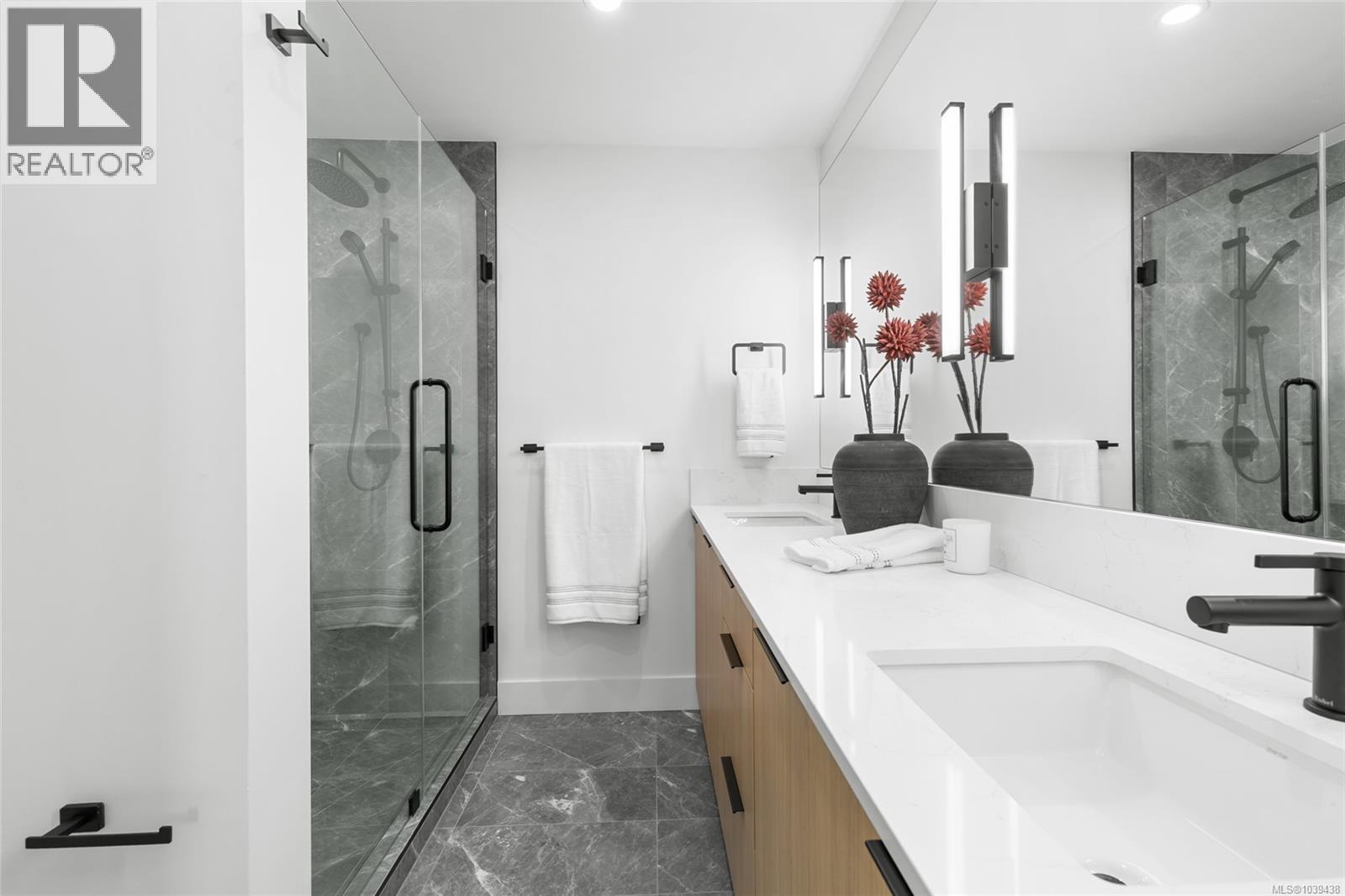 #316 2341 Bear Mountain Pkwy - 27