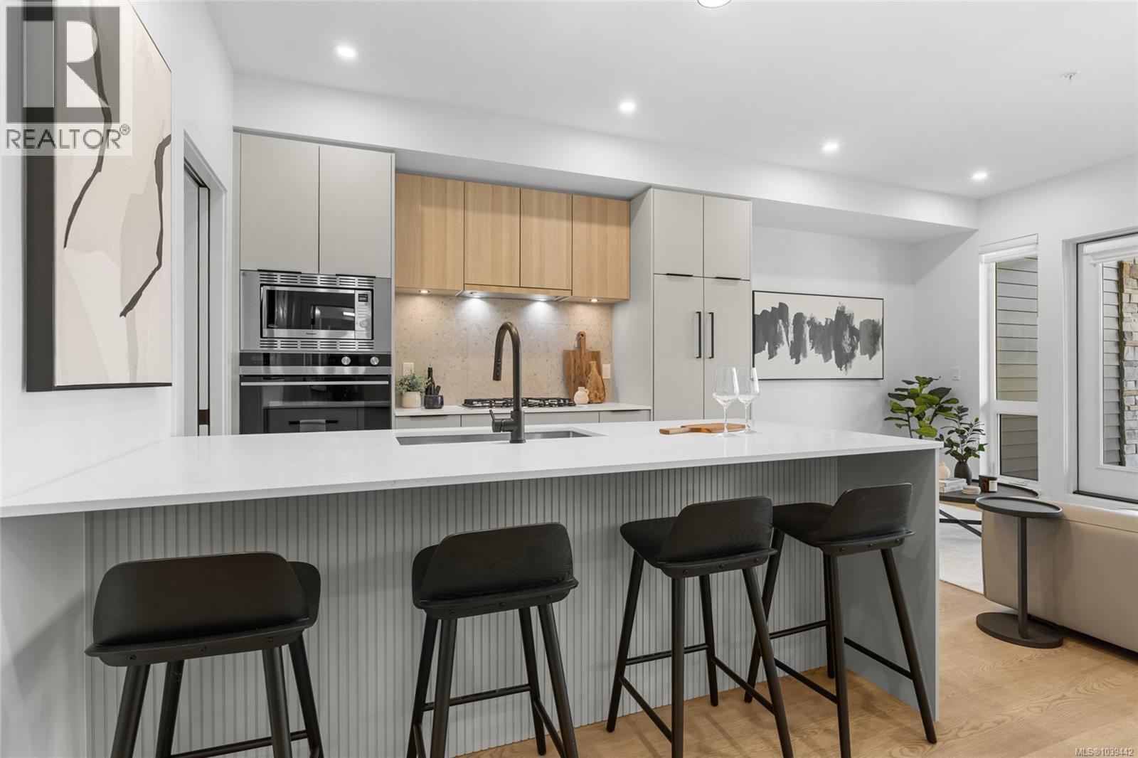 #413 2341 Bear Mountain Pkwy - 5