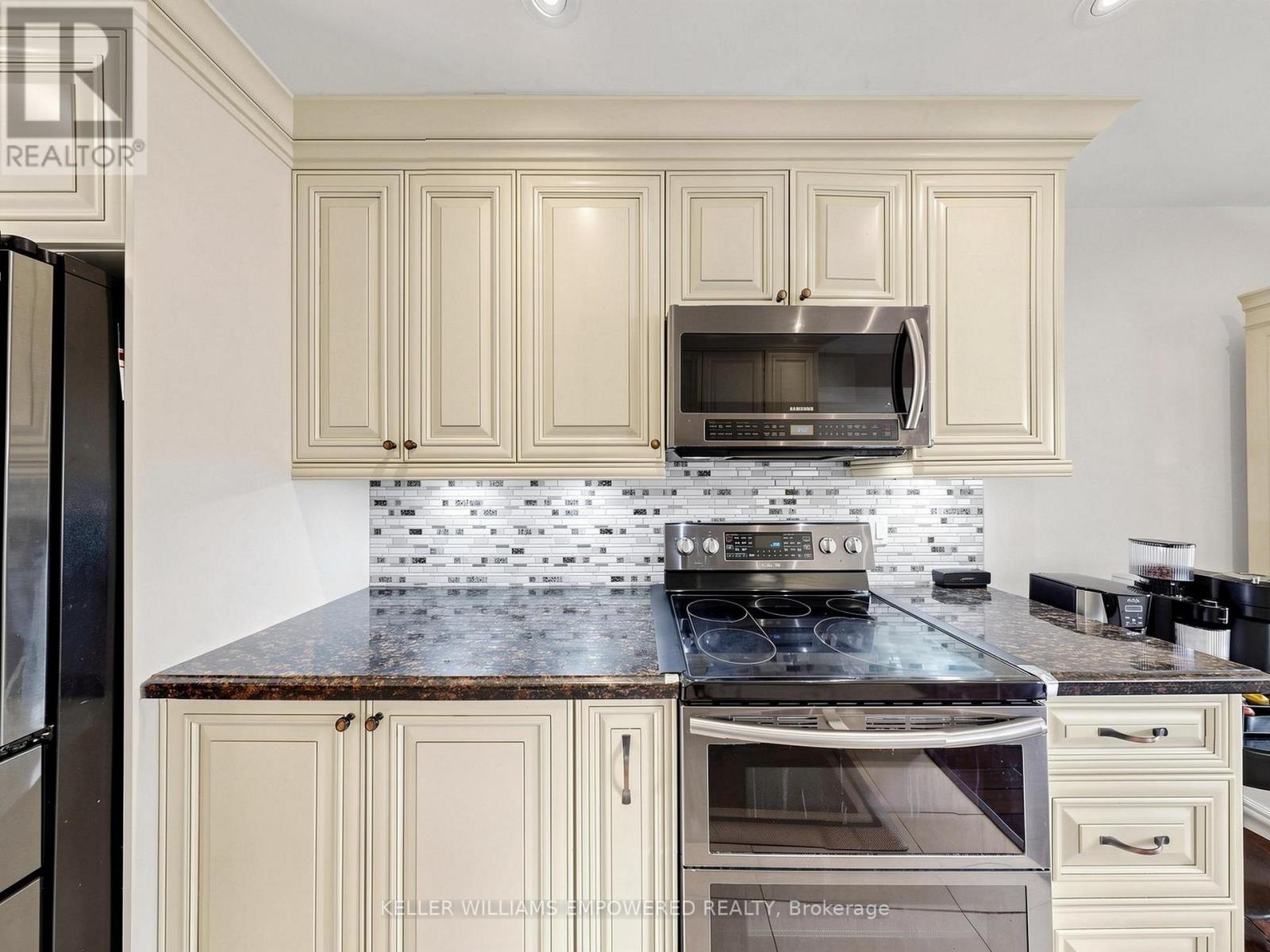 200 CASTLE ROCK DRIVE - 10