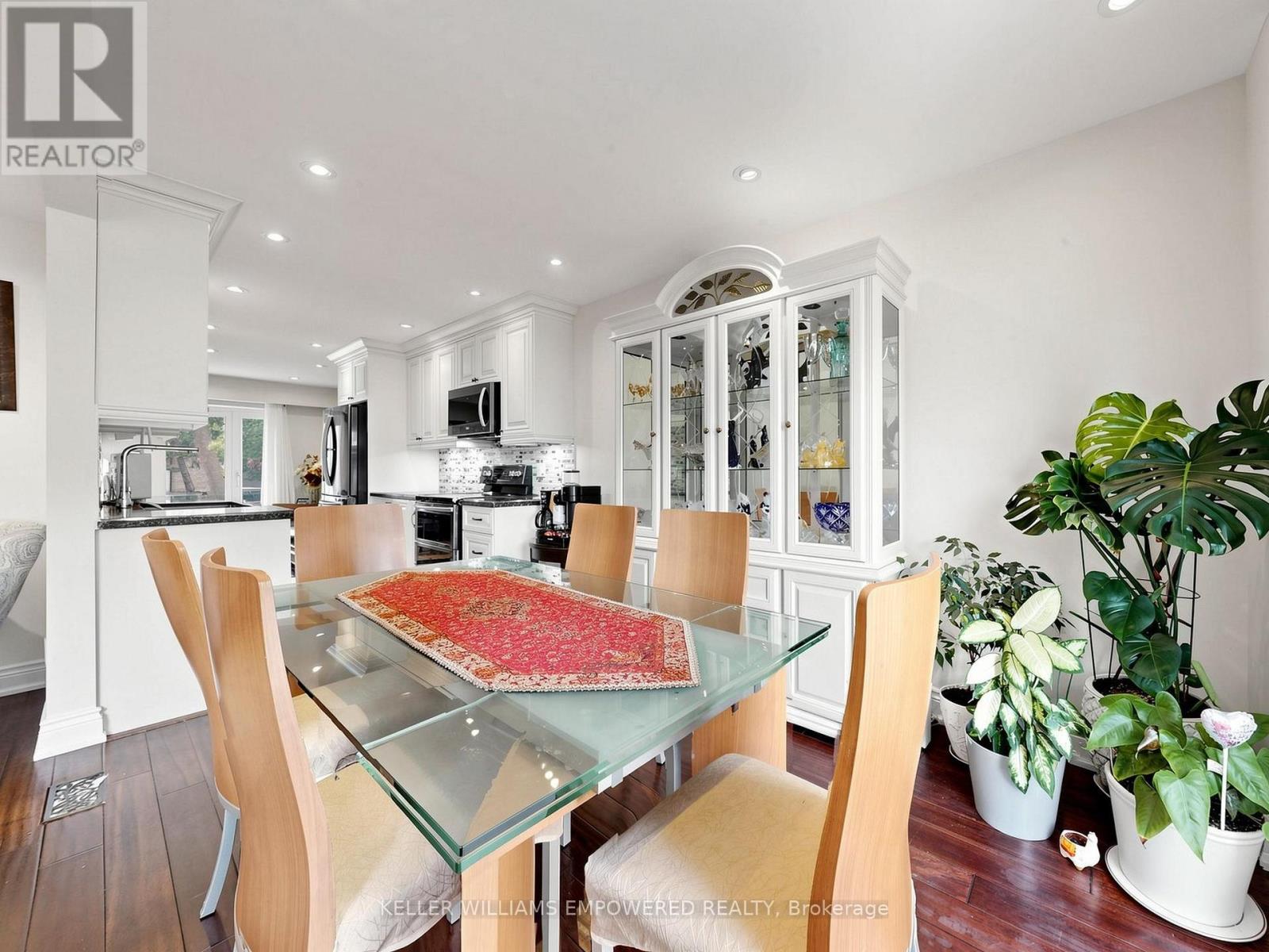 200 CASTLE ROCK DRIVE - 12