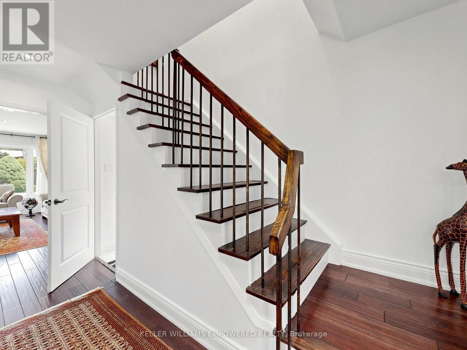 200 CASTLE ROCK DRIVE - 19