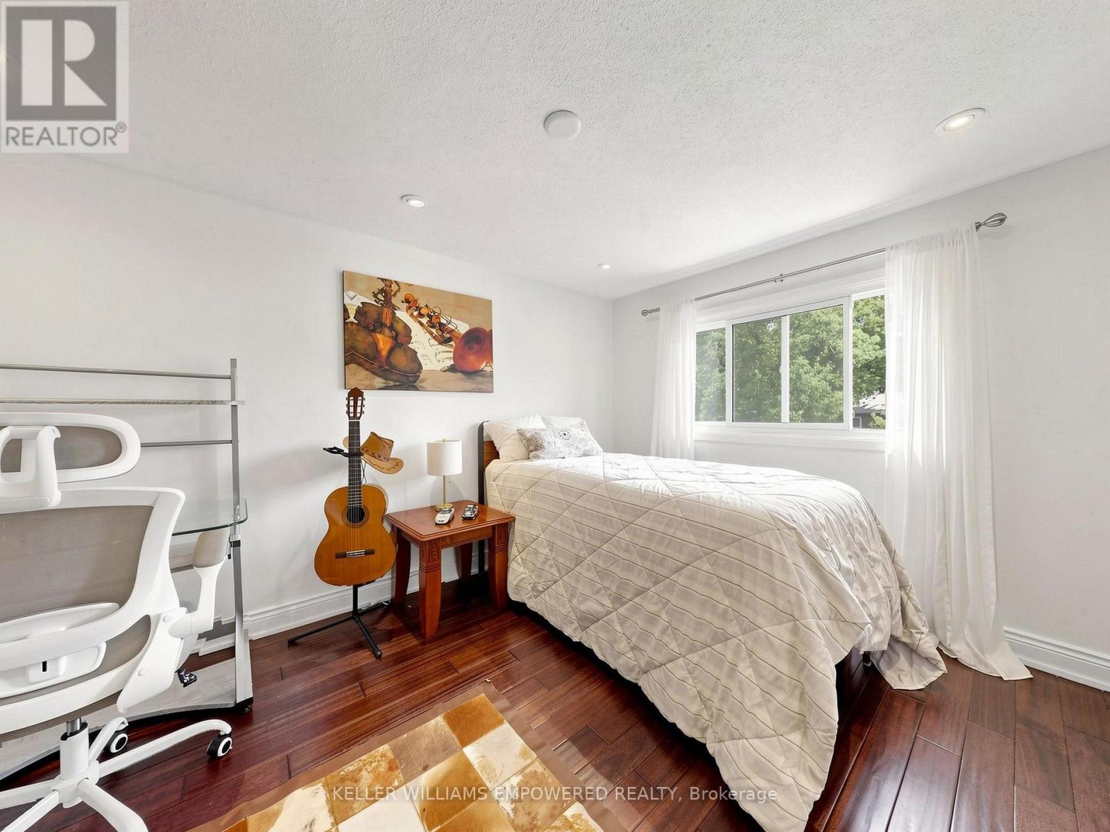 200 CASTLE ROCK DRIVE - 25