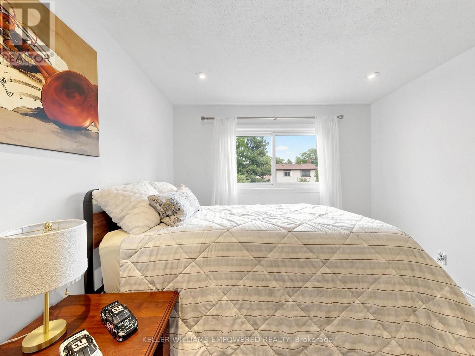 200 CASTLE ROCK DRIVE - 26