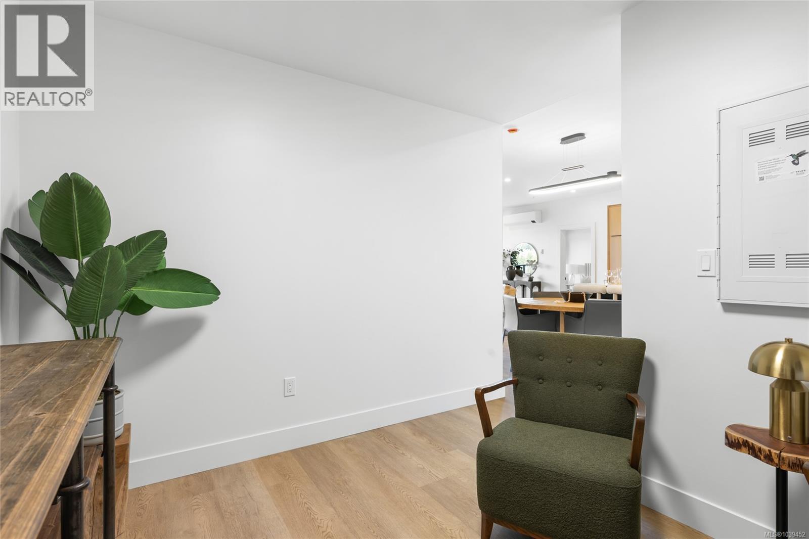 #510 2341 Bear Mountain Pkwy - 35