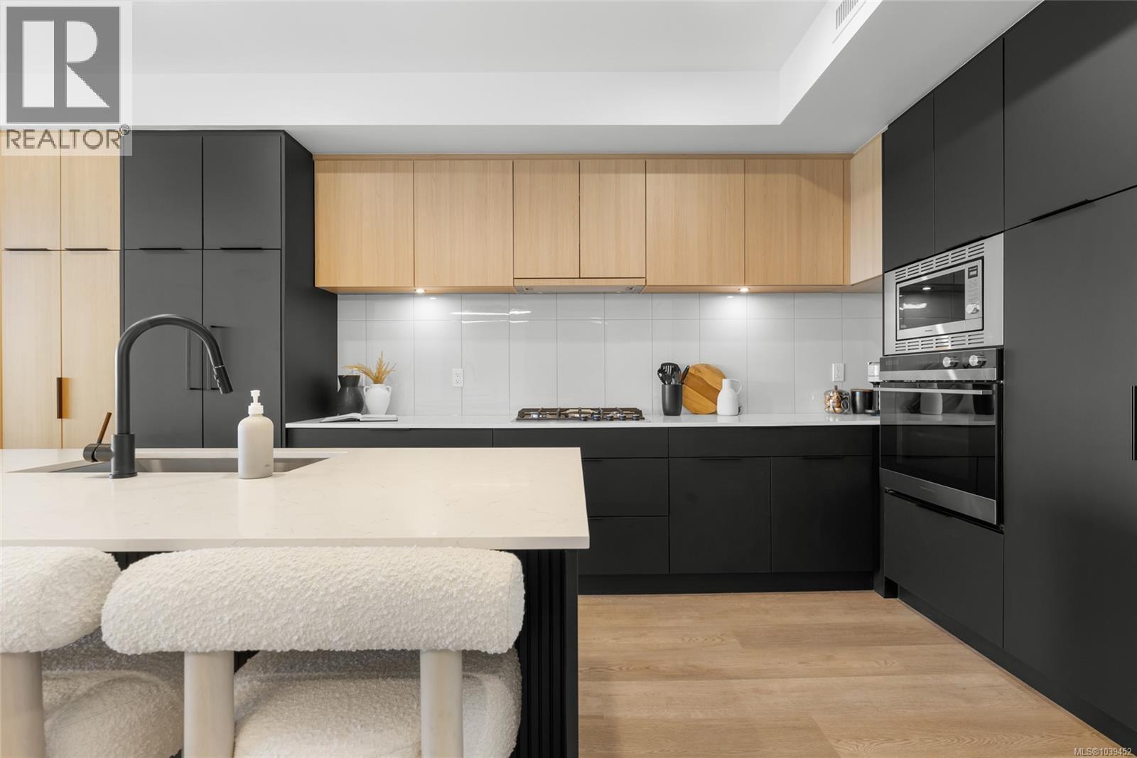 #510 2341 Bear Mountain Pkwy - 12