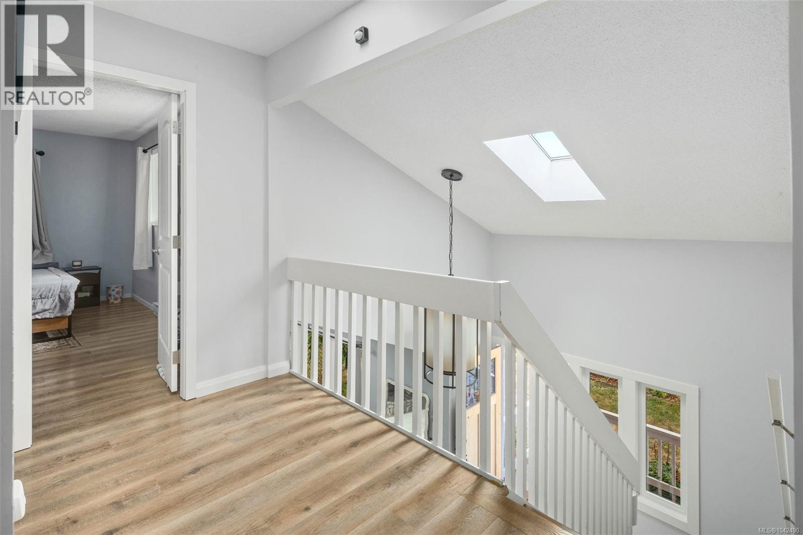 335 Damon Dr - 14