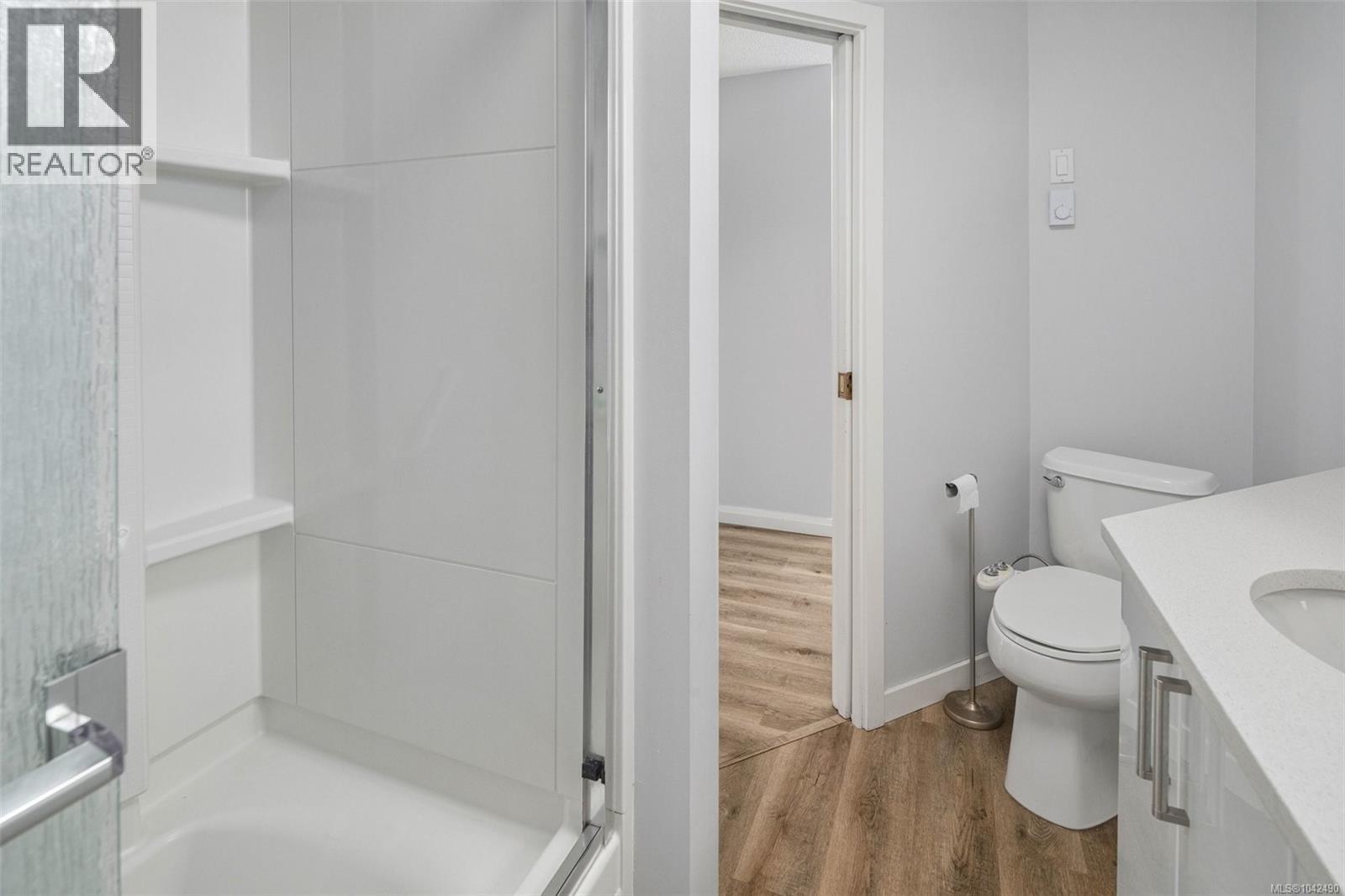 335 Damon Dr - 23