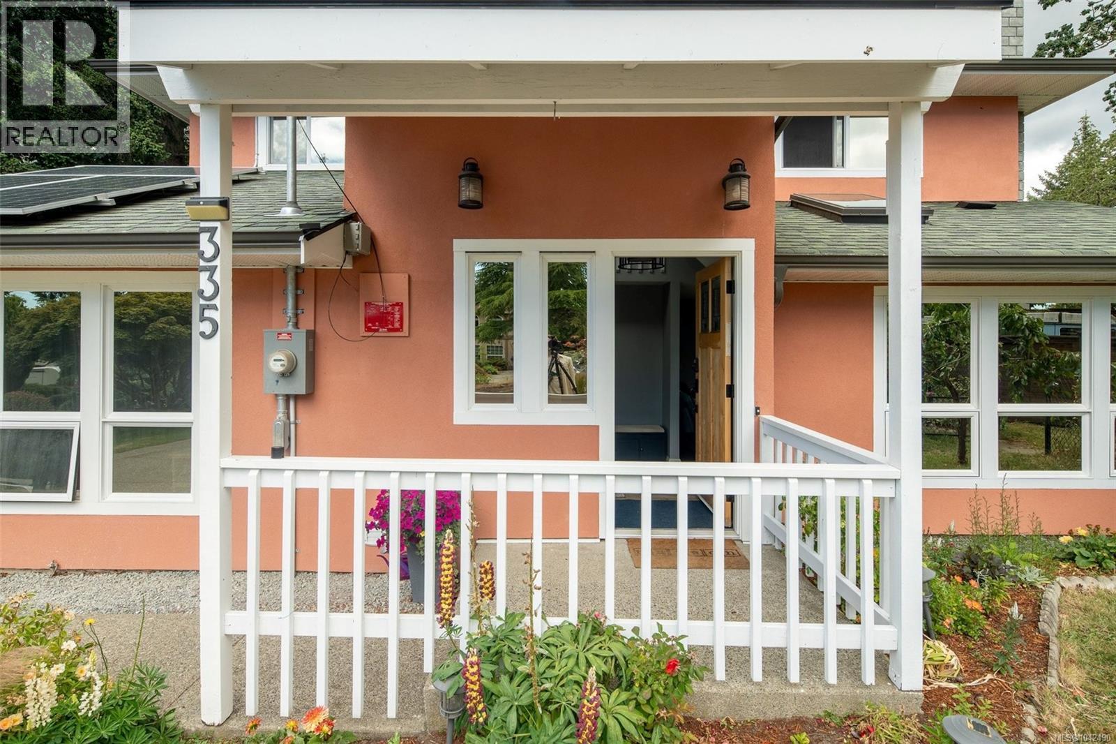 335 Damon Dr - 3