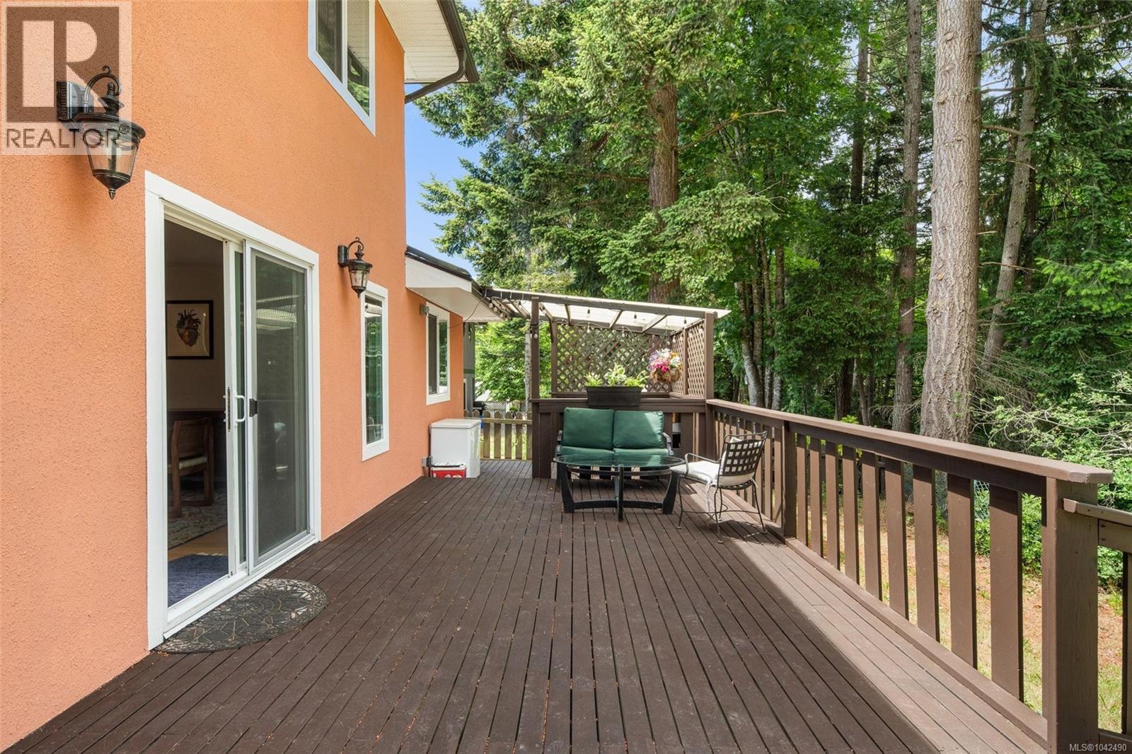 335 Damon Dr - 34