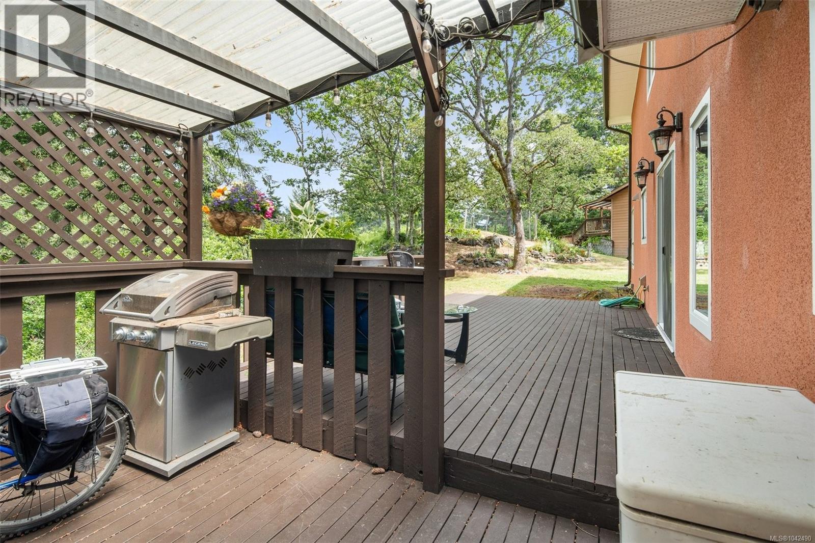 335 Damon Dr - 36