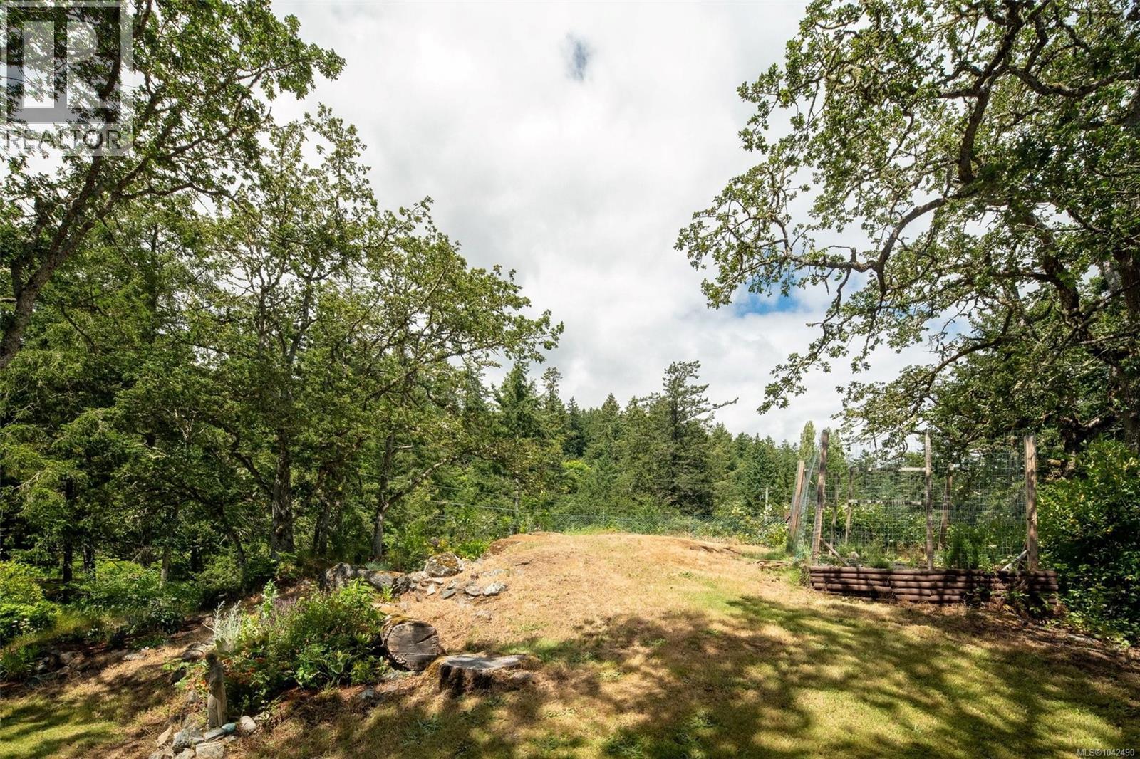 335 Damon Dr - 42