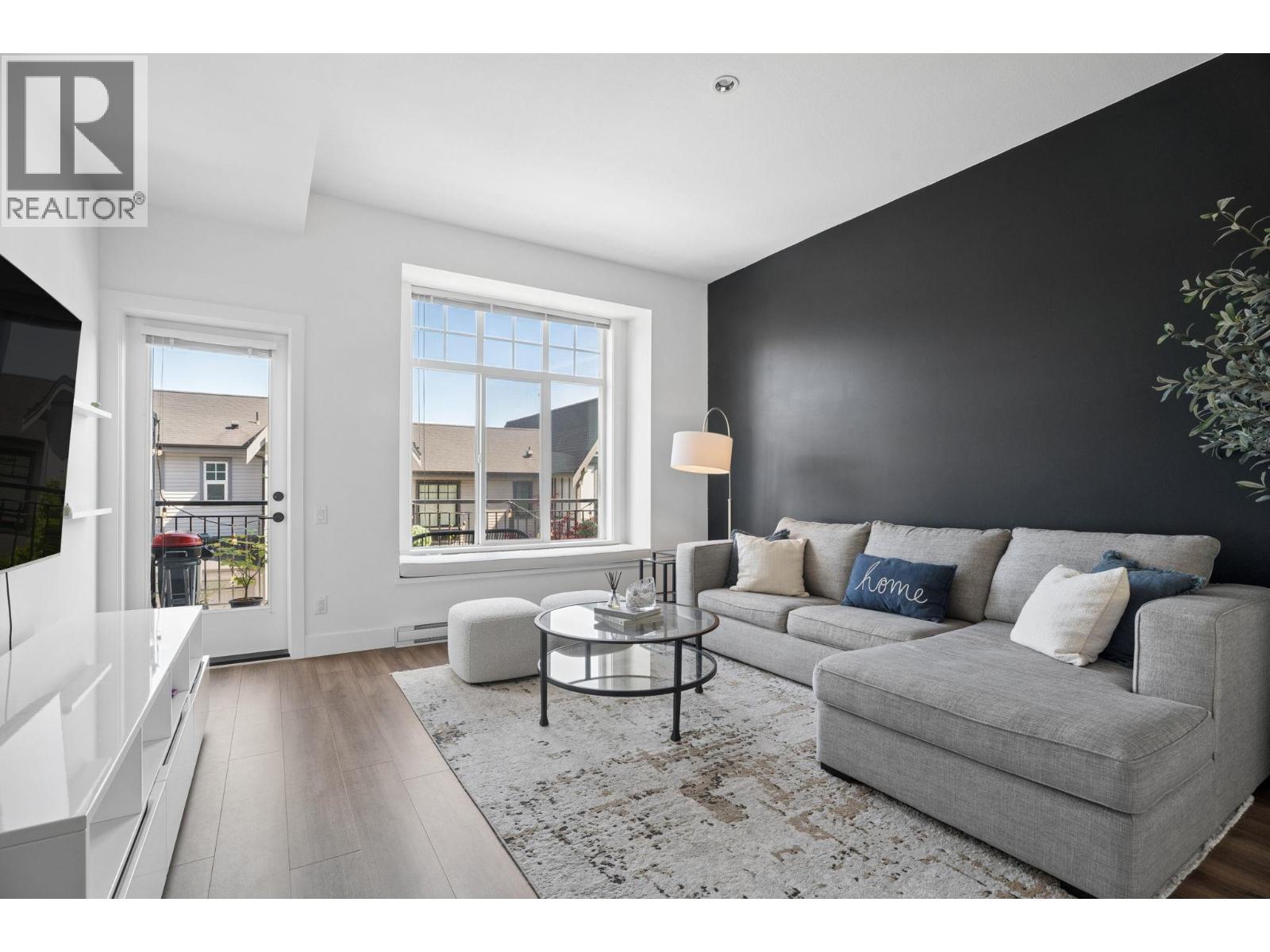 45 3552 VICTORIA DRIVE, Coquitlam