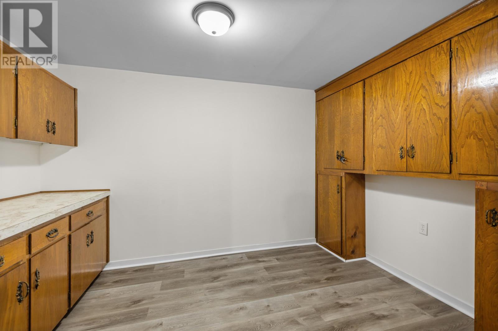 20 MacArthur Drive - 25