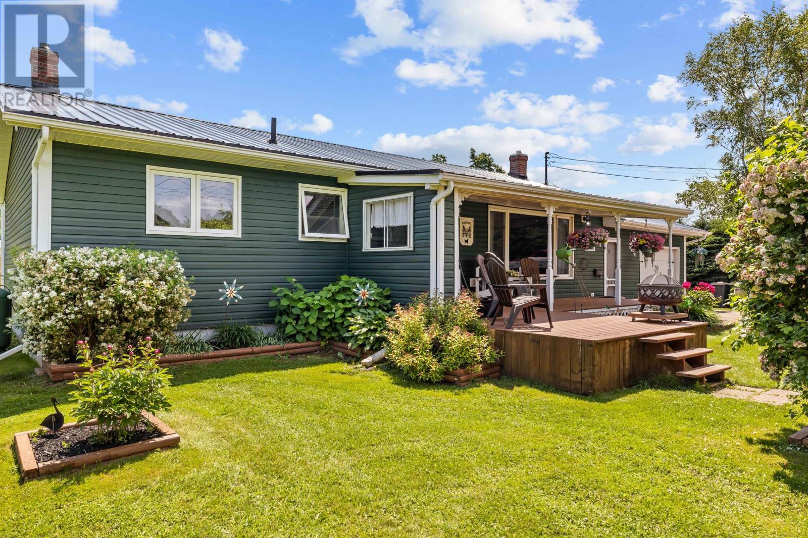 20 MacArthur Drive - 37