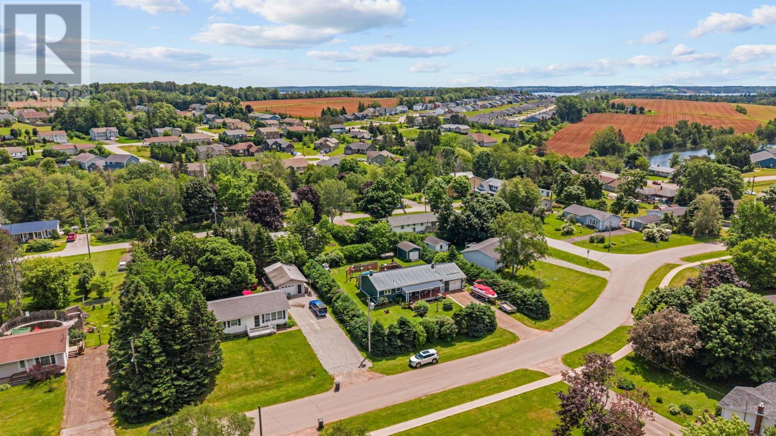 20 MacArthur Drive - 43