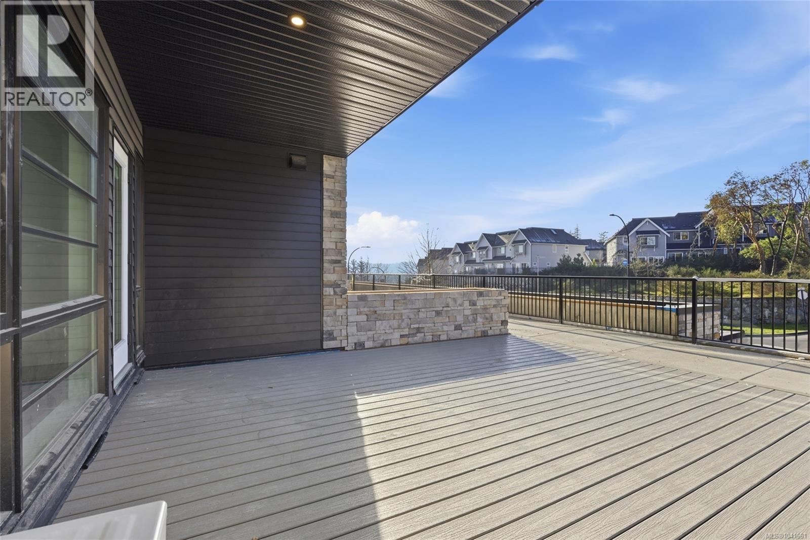 #305 2341 Bear Mountain Pkwy - 26