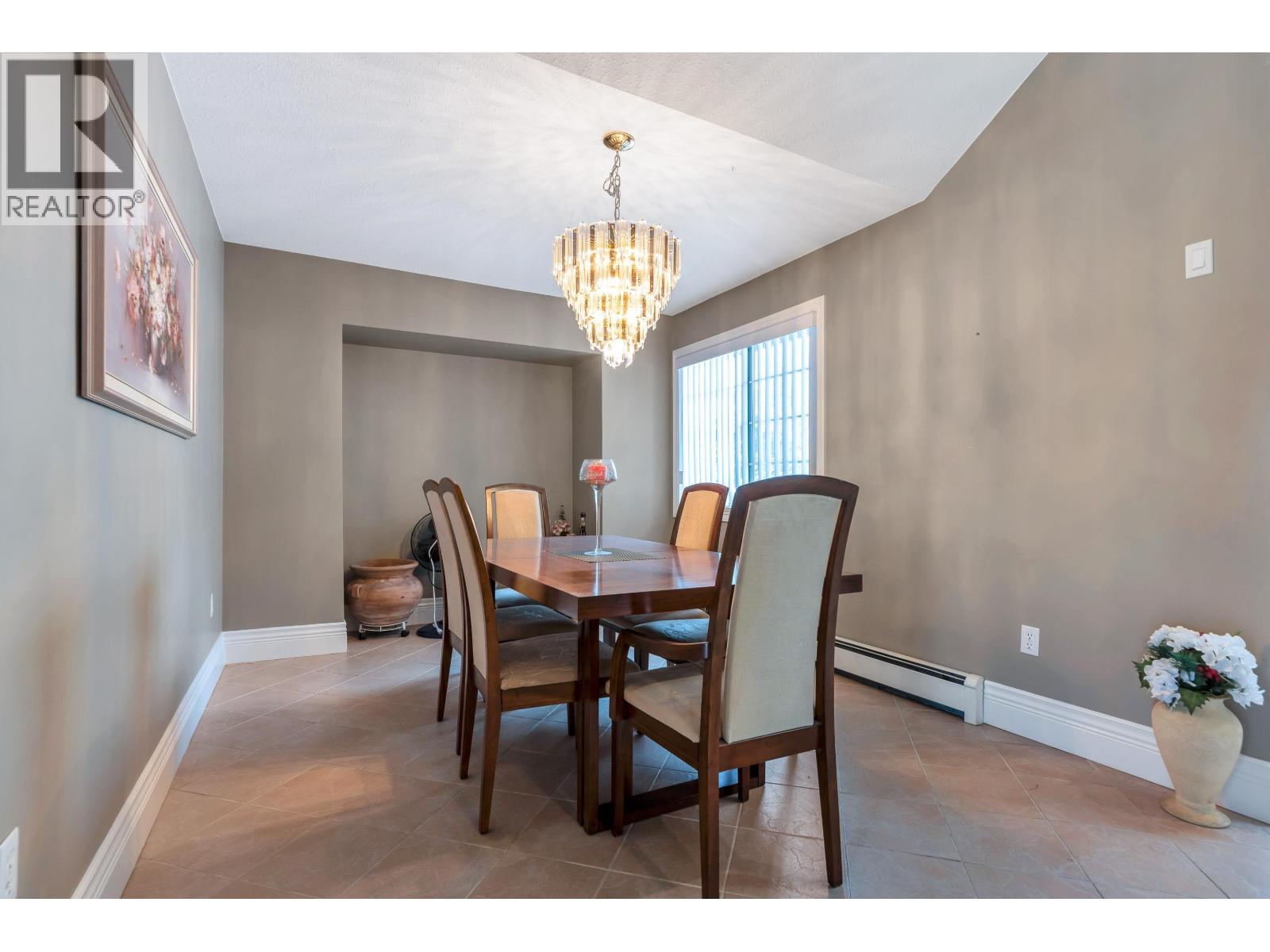 1372 OXFORD STREET, Coquitlam