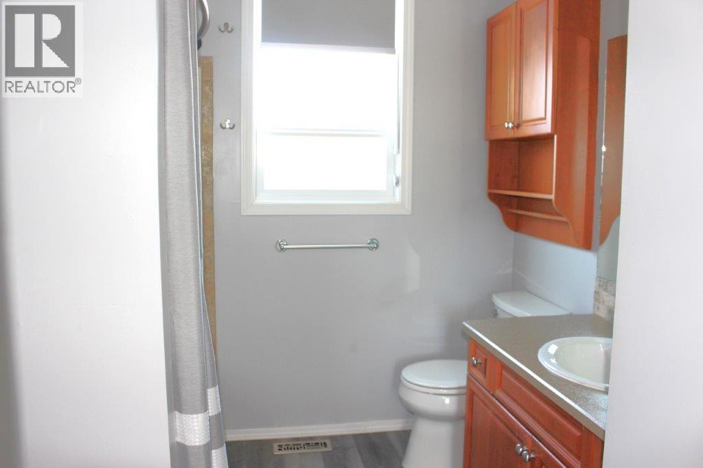#242 415 Commonwealth Road - 10