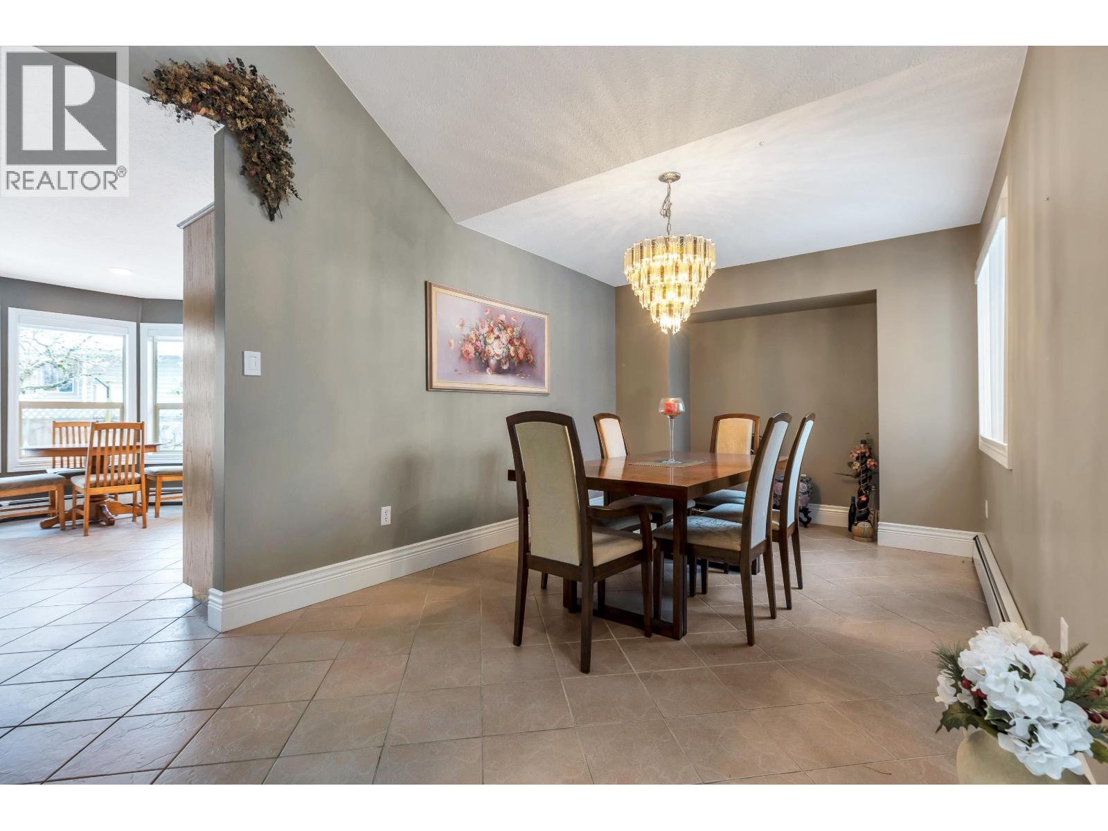 1372 OXFORD STREET, Coquitlam