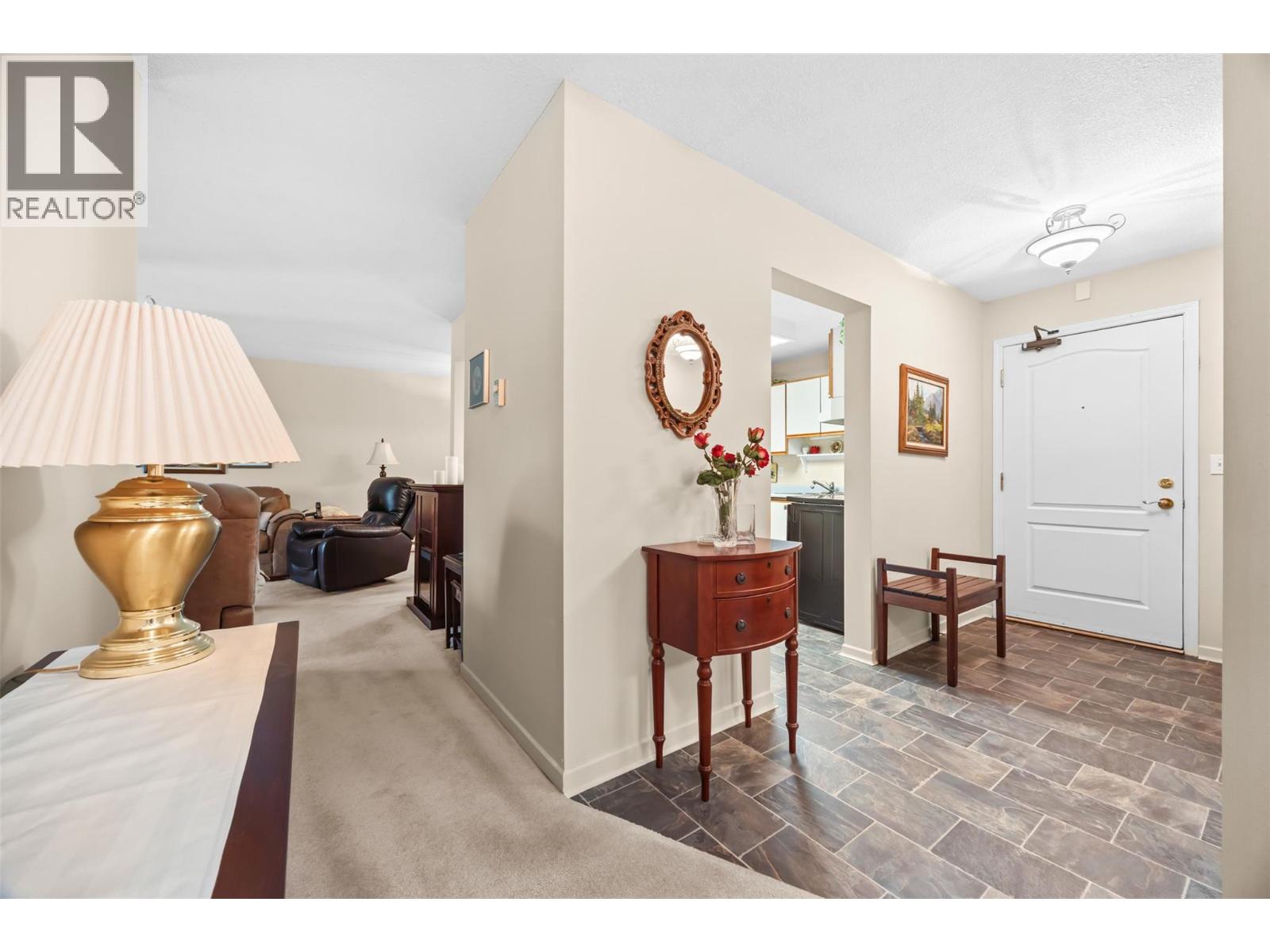 #408 780 Houghton Road - 2