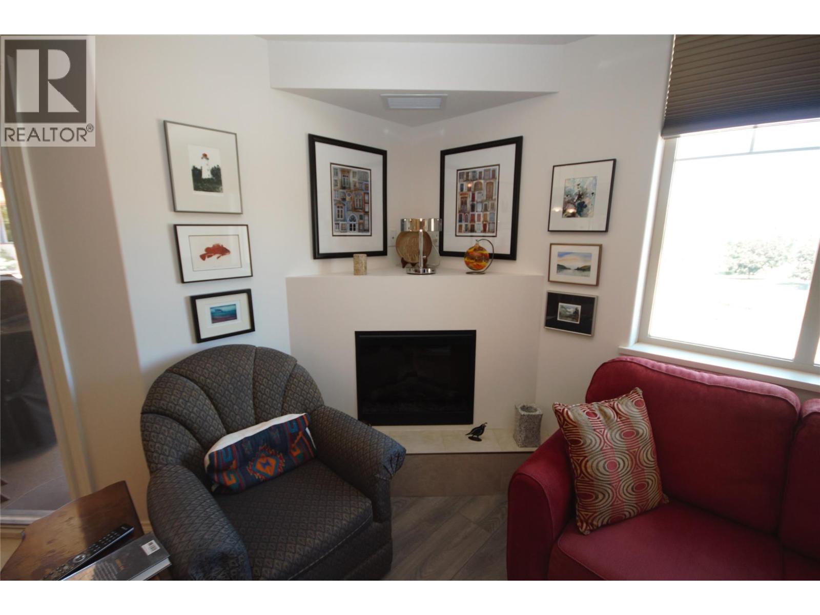 921 SPILLWAY Road Unit# 401C, Oliver