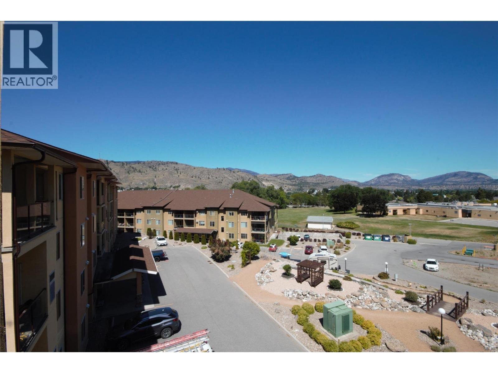 921 SPILLWAY Road Unit# 401C, Oliver