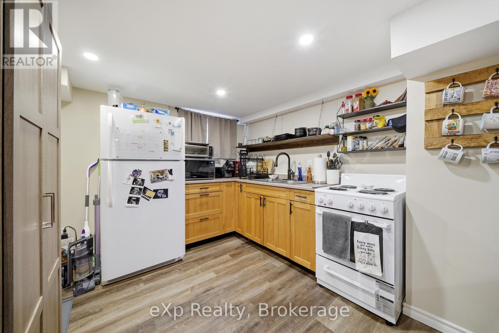 17 BURTON STREET - 22