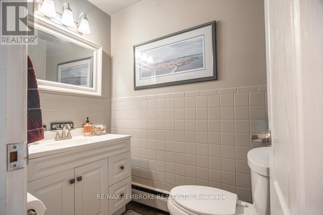 282 CLEMOW AVENUE - 29