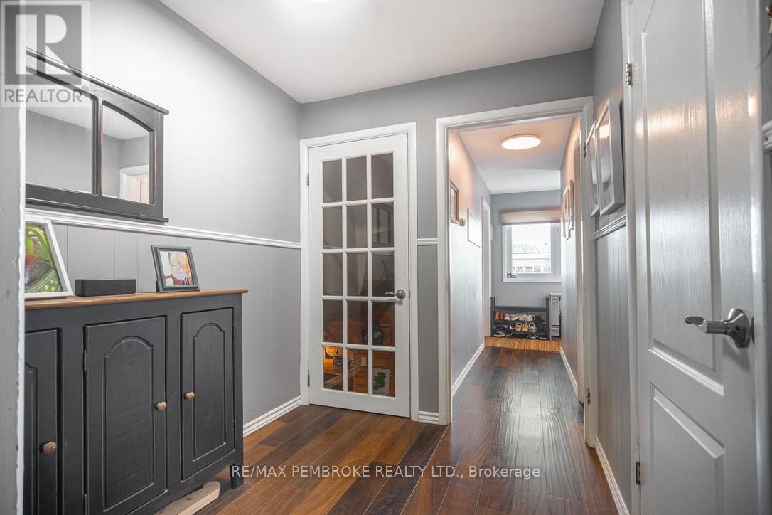 282 CLEMOW AVENUE - 30