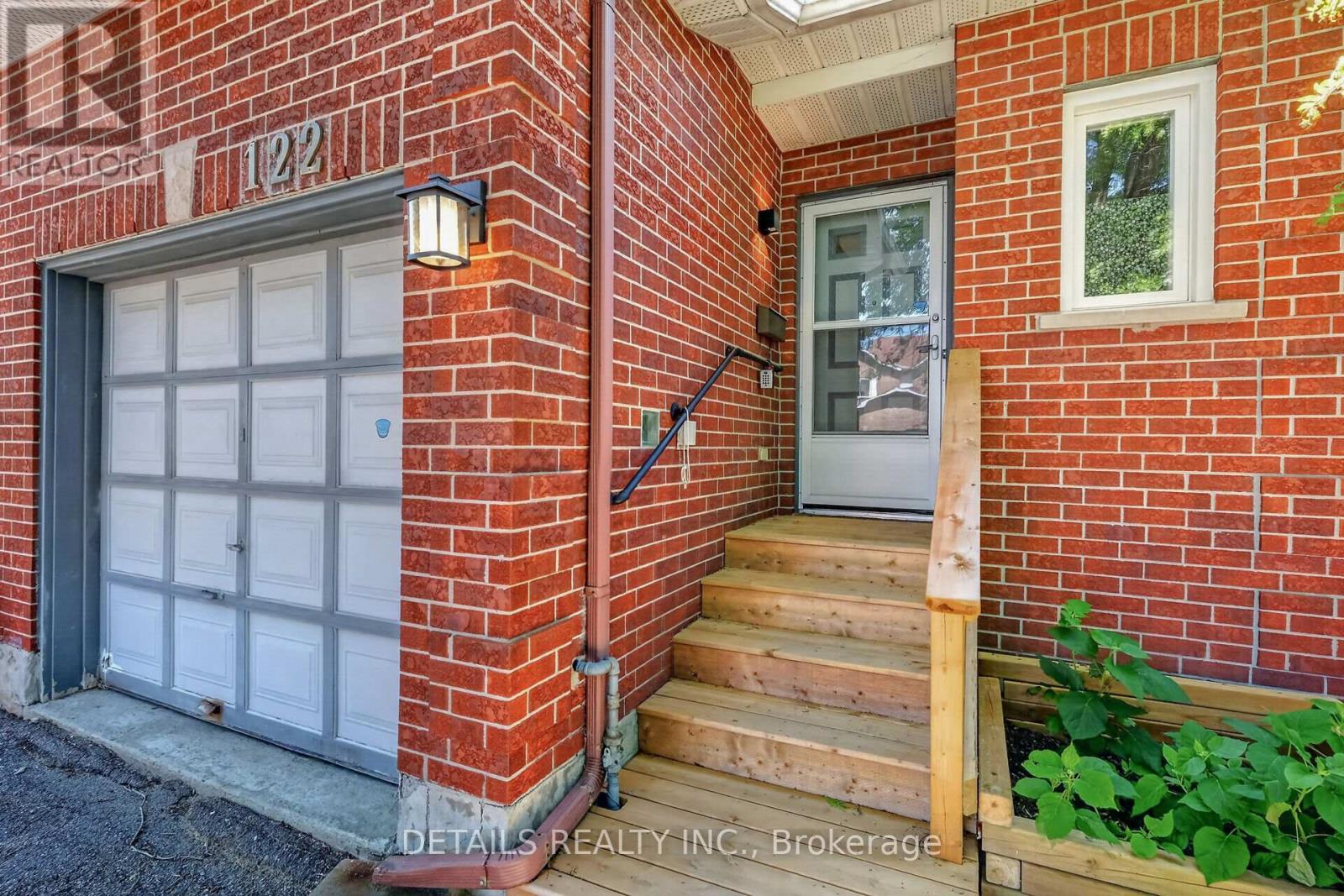 122 ASHPARK CRESCENT - 2