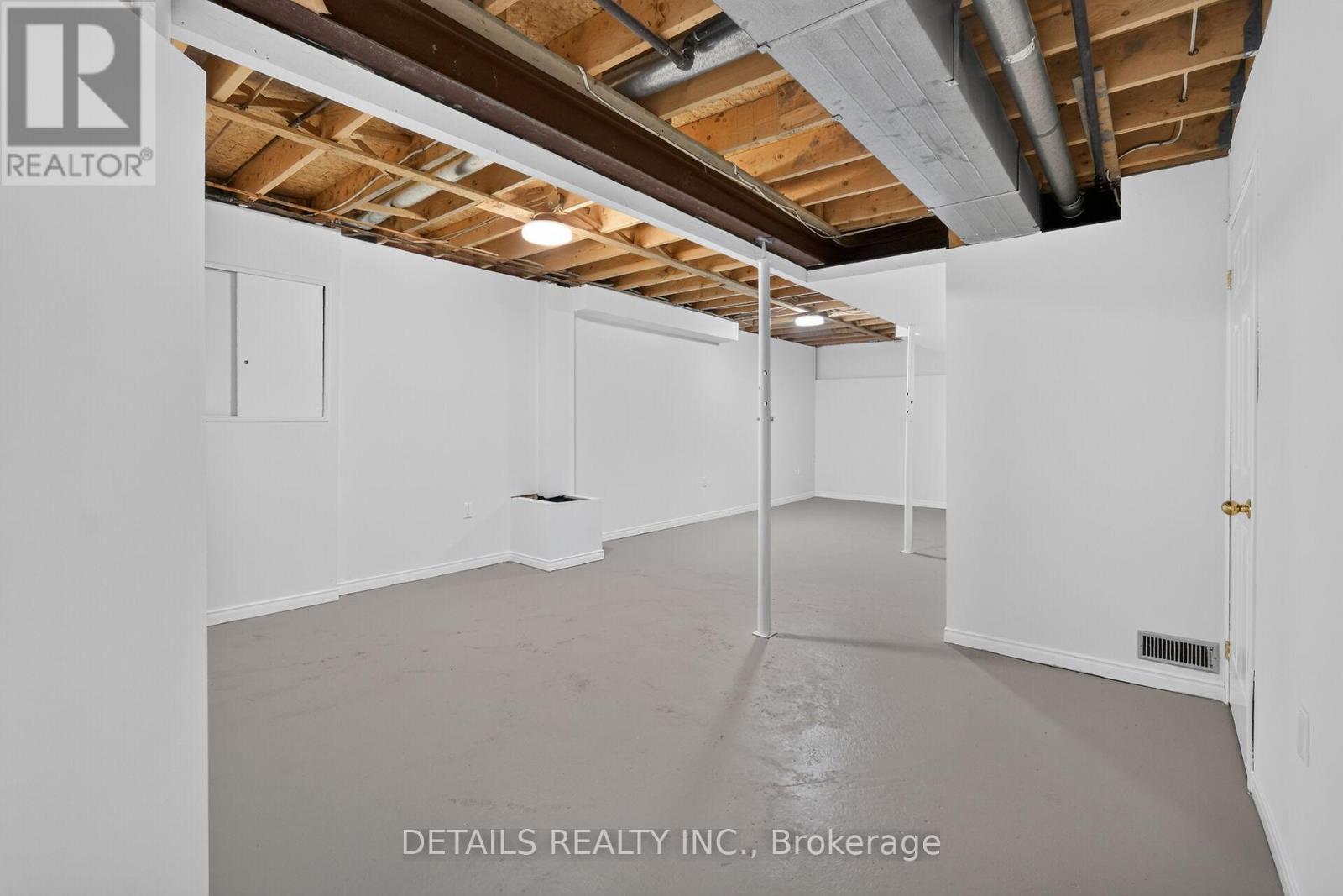 122 ASHPARK CRESCENT - 34